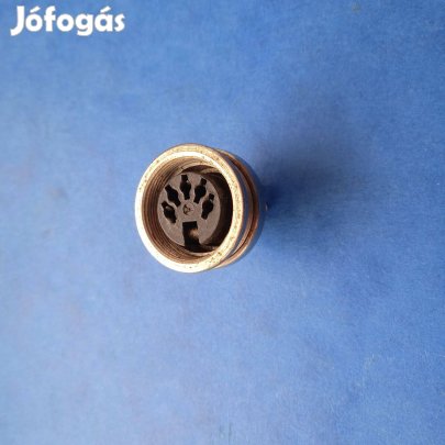 Amphenol 5 érintkezős beépíthető DIN aljzat