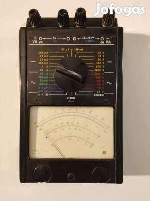 Analóg kombinált mérőműszer