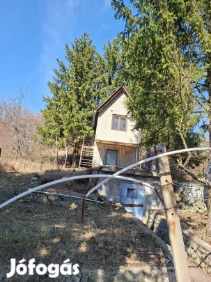 Andornaktályán, Egerhez 2 km távolságra eladóvá vállt egy 1140 m2 -es(