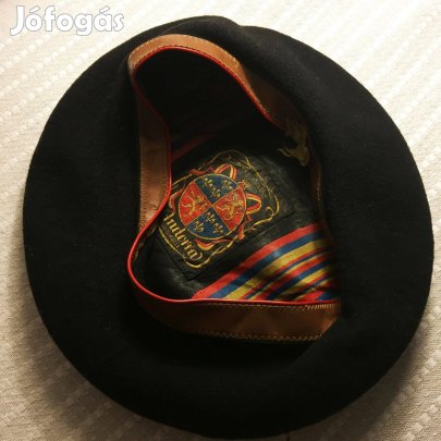 Andorrai 100% merinói gyapjú beret sapka ( kalap)