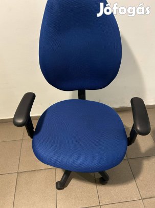 Antares iradai szék