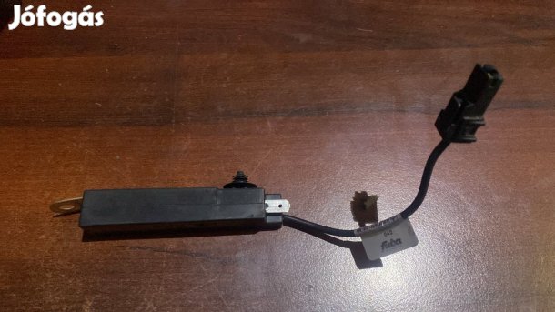 Antennaerősítő modul A2048702589 eladó