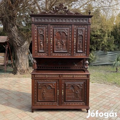 Antik Bútor - Breton tálalószekrény