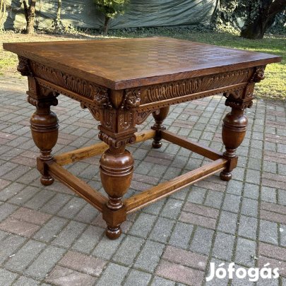 Antik Bútor - Historizáló étkezőasztal