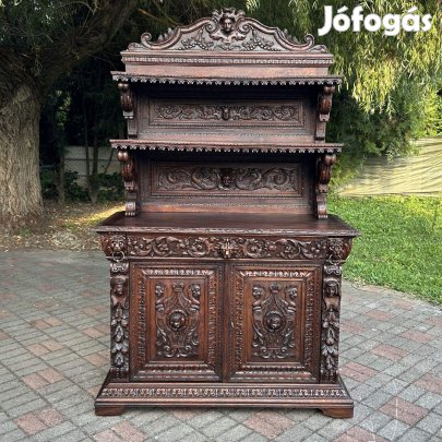 Antik Bútor - Neoreneszánsz pohárszék