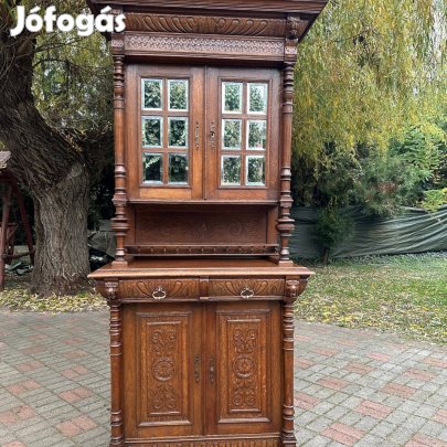Antik Bútor - Neoreneszánsz tálalószekrény