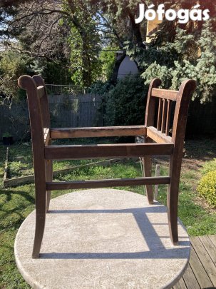 Antik Fésűlködöszék