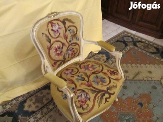 Antik Fotel Karfás Szék Neobarokk Gobelin Kárpittal