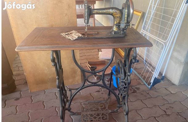 Antik Singer pedálos varrógép