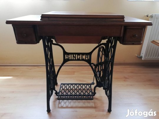 Antik Singer varrógép asztal varrógéppel