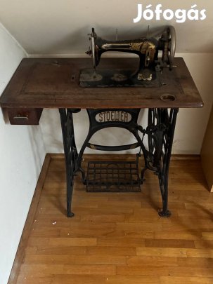 Antik Stoewer pedálos varrógép eredeti, dekorációnak is