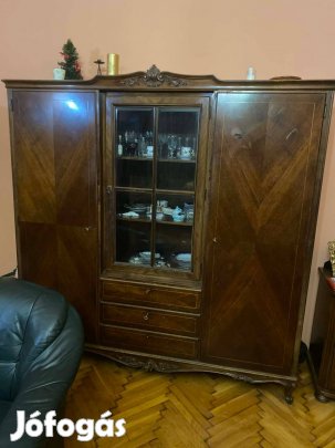 Antik Szekrény eladó