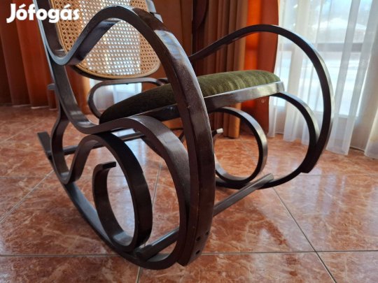 Antik Thonet-stílusú hajlított fa hintaszék Kiváló állapotban