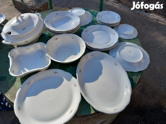 Antik Zsolnay porcelán étkészlet pajzspecsétes