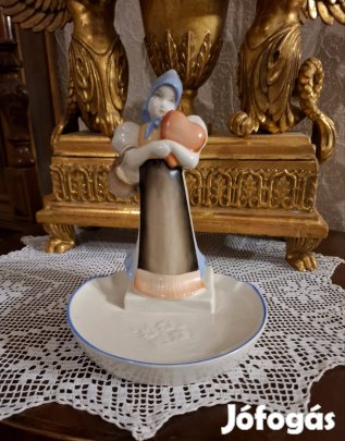Antik Zsolnay ritka figura!