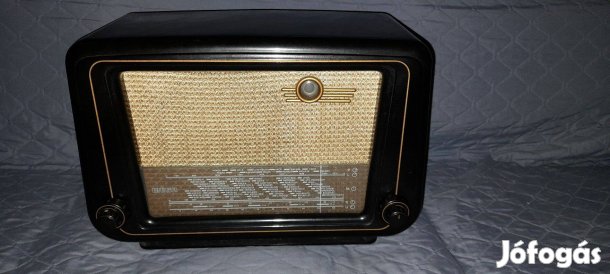 Antik , régi , ritka Wega Fox 365 W bakeltházas asztali rádió