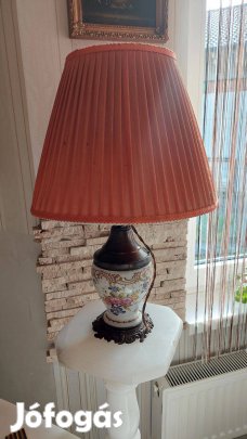 Antik, kézifestett, porcelántestű asztali ernyős lámpa