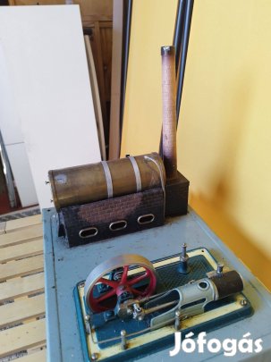 Antik, régi Fleischmann gőzgép