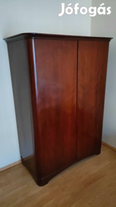 Antik, vintage, retro gardrób szekrények