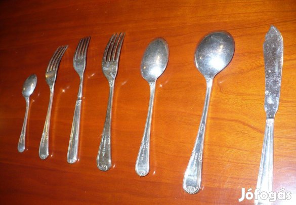 Antik angol ezüstözött 42db-os evőeszköz készlet Walker&Hall
