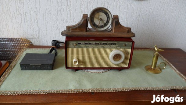 Antik asztalra mutatós ébreszt óra gőzölt míves fából, 1940 egyebek
