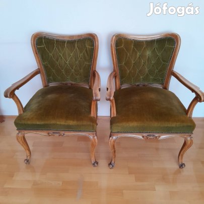 Antik barokk fotelok jó állapotban.