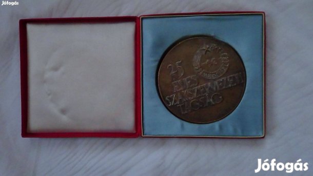 Antik bronz emlékérmek eladók