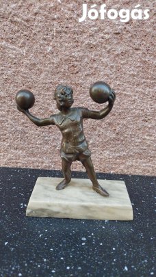Antik bronz szobor, labdazsonglőr