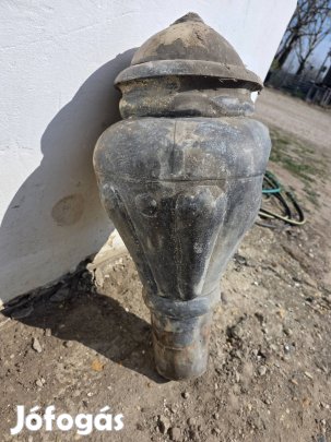 Antik csatorna bádog disz