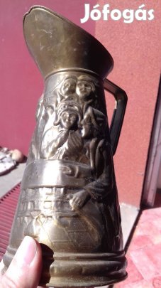 Antik domborműves réz kiöntő kancsó kb 1 l-es