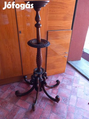 Antik dúsan faragott hatalmas posztmens 160cm + üveglap