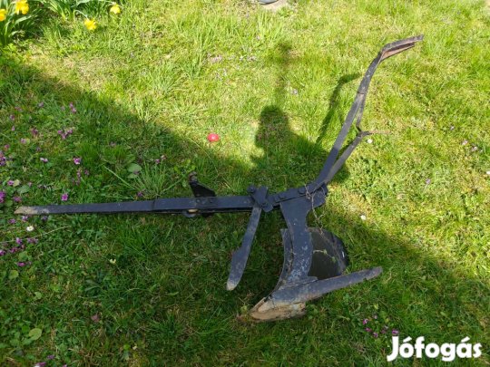 Antik eke eladó