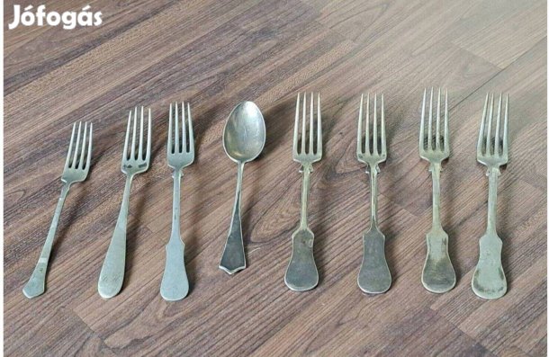 Antik evőeszközök egy tételben
