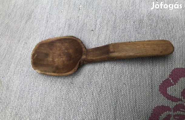 Antik fakanál kis kanál kézzel faragott 1500 Ft