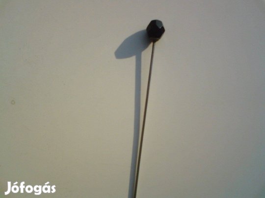 Antik fekete kalaptű