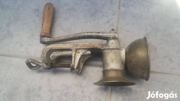 Antik gyűjtői darab konyhai mákdaráló