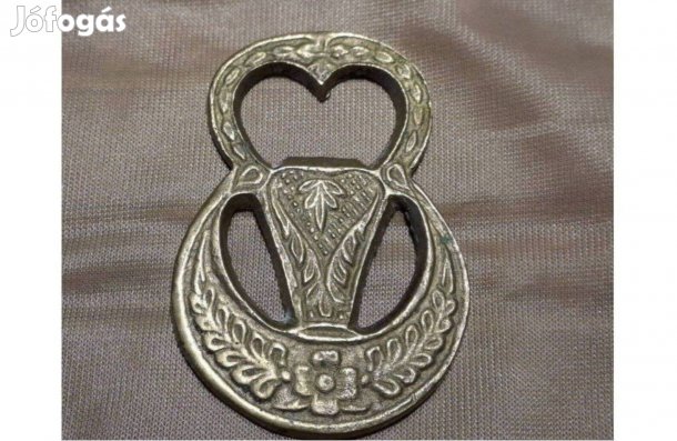 Antik hatású réz sörnyitó