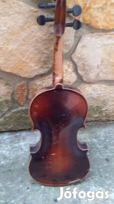 Antik hegedű