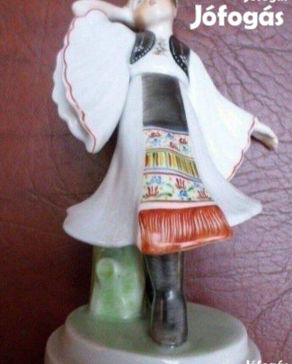 Antik herendi porcelán szobor Matyó néptáncos