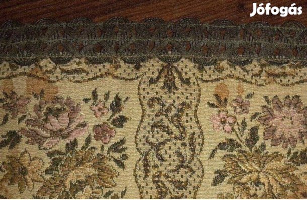 Antik jellegű asztalterítő