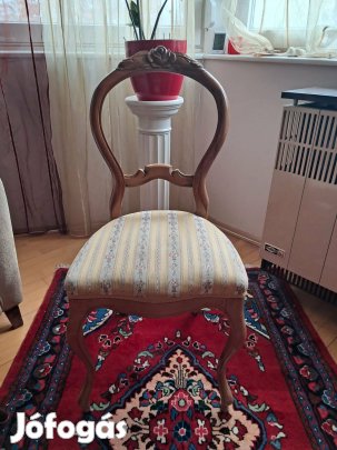 Antik jellegű fa szék