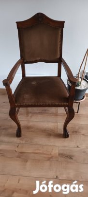 Antik karfás szék.