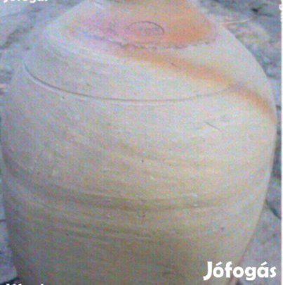 Antik kerámia tároló edény hordó