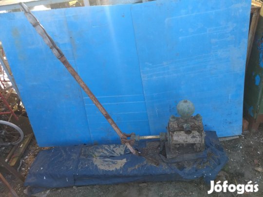 Antik kézi bronz szivattyú