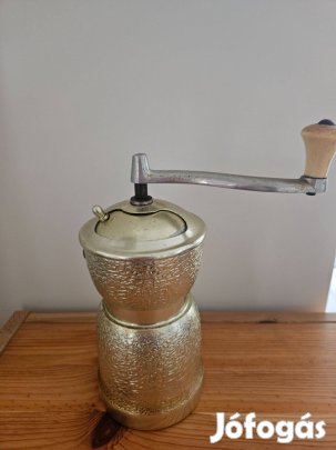 Antik kézi kávédaráló