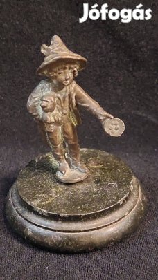 Antik kis szobor