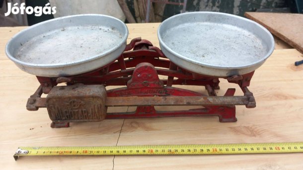 Antik konyhai mérleg salgótarjáni öntött vas alu serpenyők
