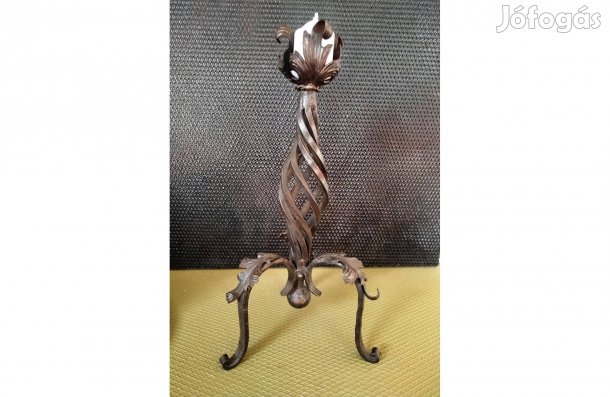 Antik kovácsoltvas gyertyatartó