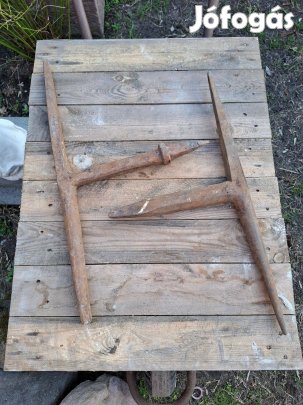 Antik kovácsoltvas üllő