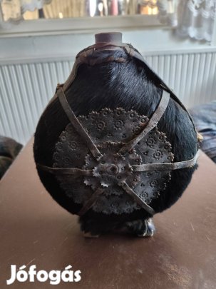 Antik lószőr kulacs eladó
